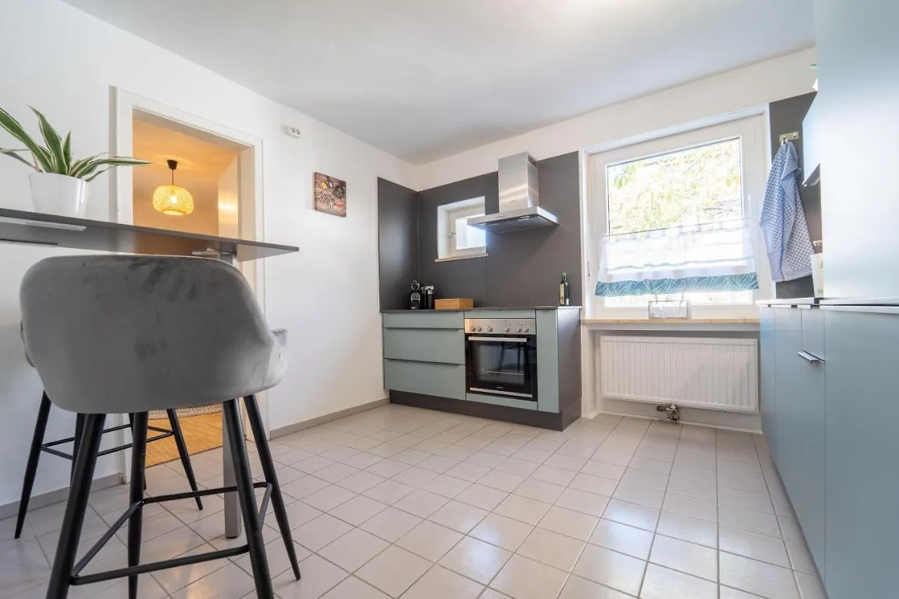 Apartment Dreamcation - Ehemaliges Pfarrhaus, 3D-Tour, 4 Sz, Terrasse, Bbq, Kueche, Garten, 140Qm Kelheim