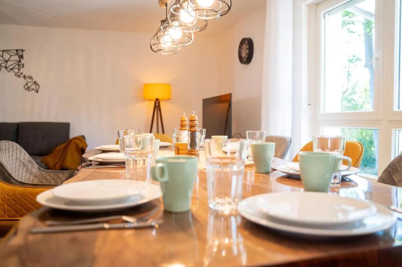 Dreamcation - Ehemaliges Pfarrhaus, 3D-Tour, 4 Sz, Terrasse, Bbq, Kueche, Garten, 140Qm Kelheim 0*,  Germany